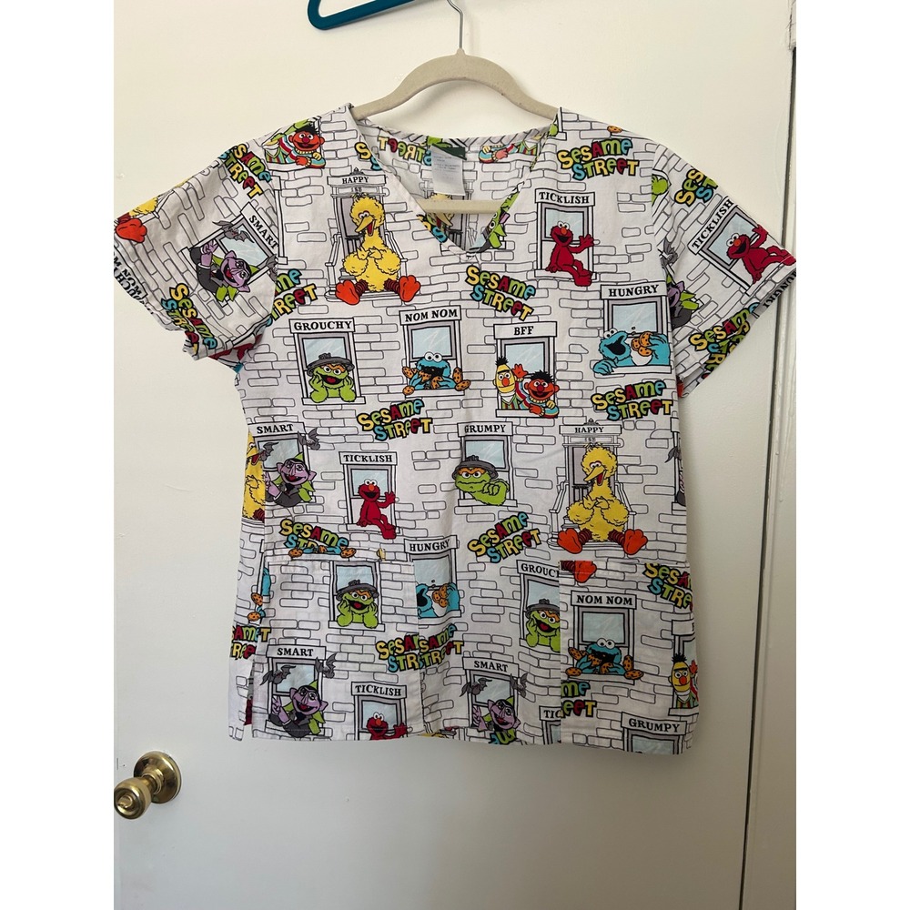 VTG Sesame Street Character Print V-Neck Scrub Top White Multi Small